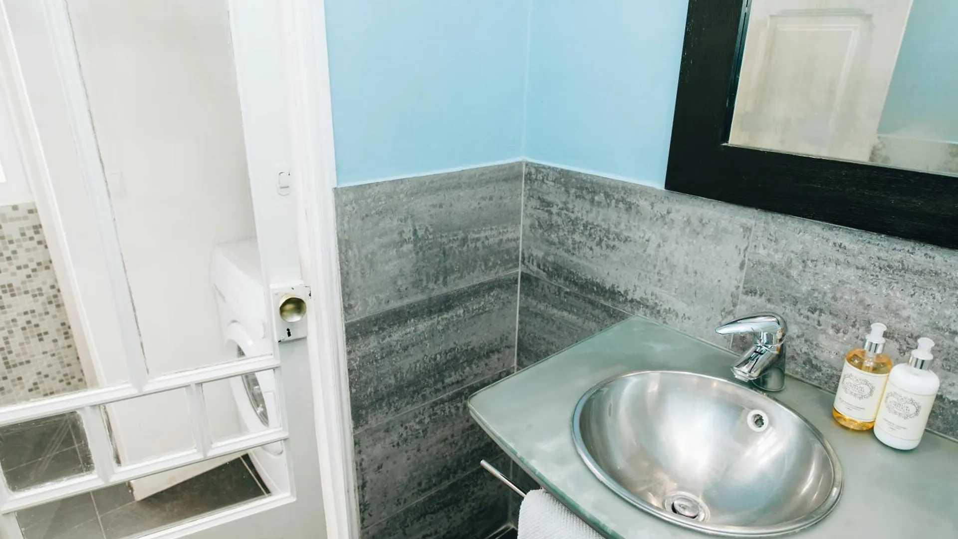 Cosy Apartment Near Feira Da Ladra Lisboa